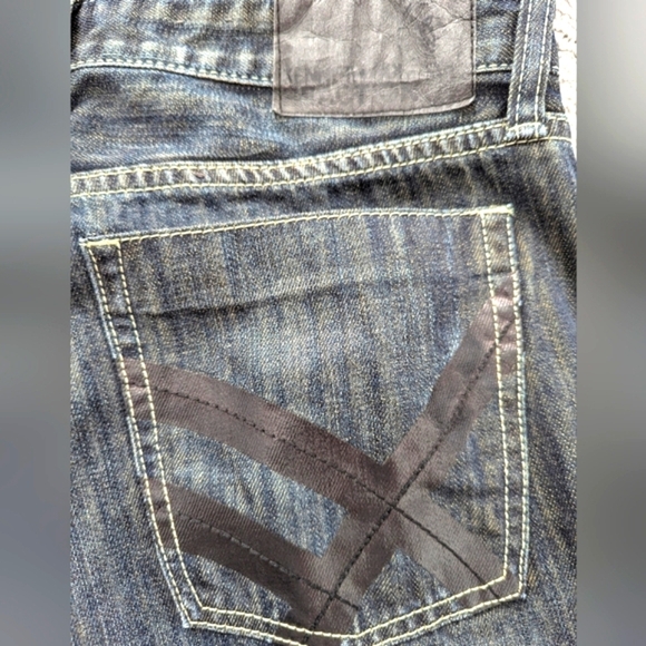 Kenneth Cole Reaction Men's Bootcut Jeans (34 X 32) - Picture 7 of 16